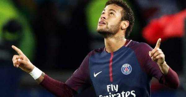 محكمة إسبانية تؤجل قضية بين نيمار ونادي برشلونة