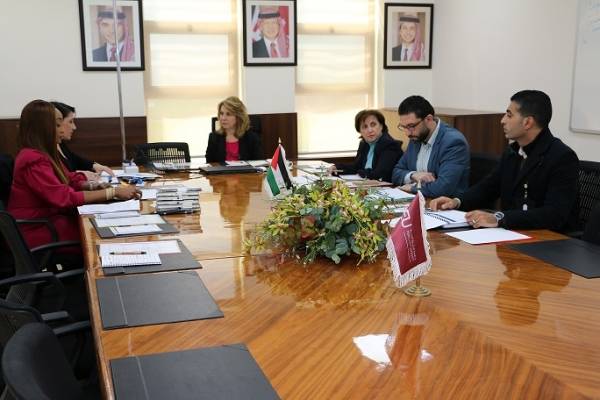 بحث التعاون بين مركز شبكة تنمية السّياحة والسّفر في جامعة الشرق الأوسط و إتحاد النقل الجوي الدولي IATA