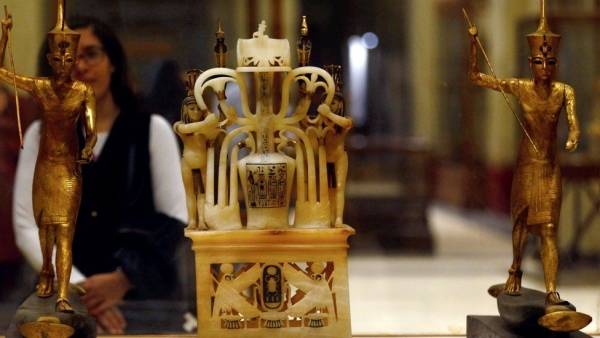 العراق تستعيد أثراً بابلياً عمره أكثر من (14) قرناً