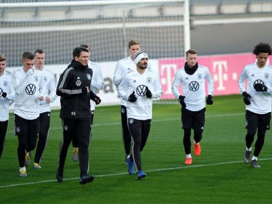 ألمانيا تبدأ مرحلة «التجديد» بمواجهة صربيا .. اليوم