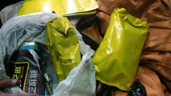 مكافحة المخدرات تلقي القبض على مروج بحوزته (٧) كغم حشيش صـور