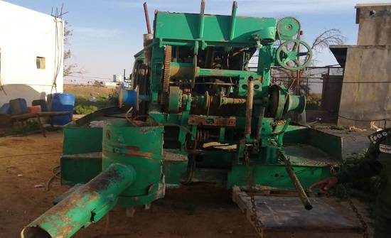 ضبط حفارة مخفية ومخالفة في منطقة الحصينيات