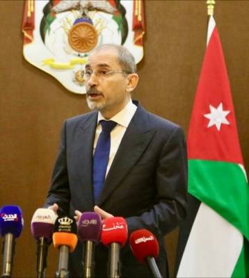 الصفدي يدين الهجوم الذي استهدف قرية أوغوساغو