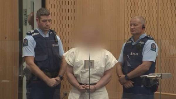 نيوزيلندا.. نقل إرهابي مجزرة المسجدين إلى سجن شديد الحراسة