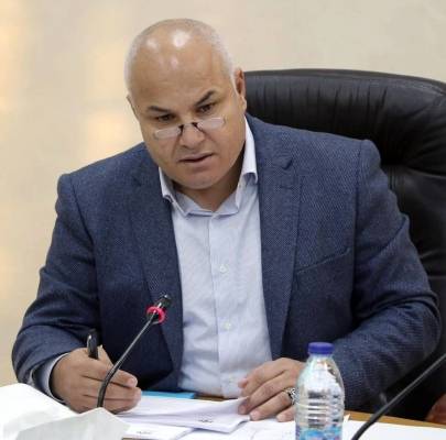 البكار يكشف: وزارة الطاقة تنفق مكافآت بالالاف لموظفين .. ويهدد بتحويل الملف الى مكافحة الفساد