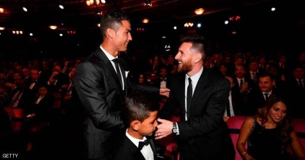 ميسي بحوار نادر عن رونالدو: أحزنني كثيرا.. وهذه منزلته