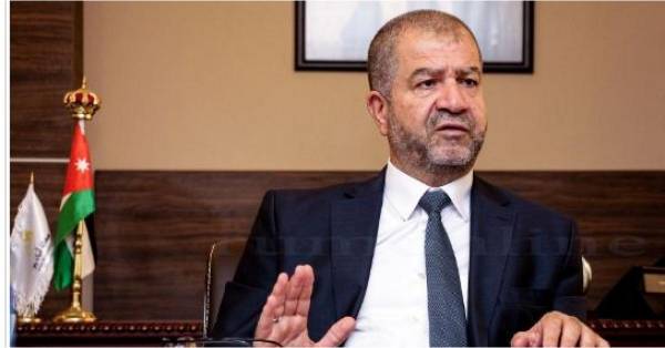 استقالة رئيس بلدية الزرقاء م. علي ابو السكر ..