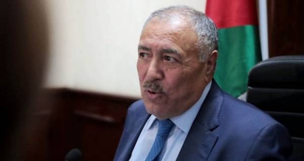 الزبن يزور الطبيبين المعتدى عليهما .. ويؤكد لن نتهاون !!