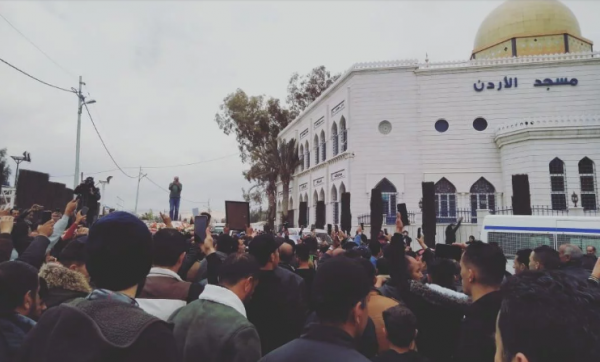 تشييع جثمان الطفلة نيبال الى مثواها الاخير في الزرقاء (فيديو)