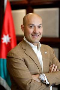 مازن طنطش يقدم استقالته كرئيس تنفيذي من شركة الشرق الأوسط للصناعات الدوائية والكيماوية والمستلزمات الطبية