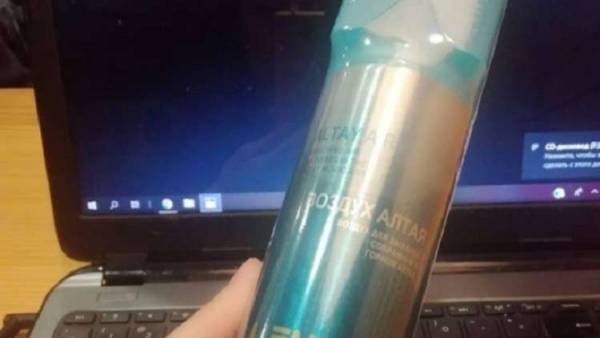 روسي يبيع هواء الجبال النقي في عبوات