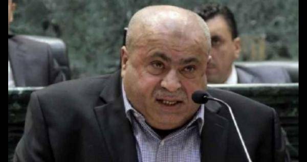 خليل عطية: هناك فرصة لاسقاط المجرم