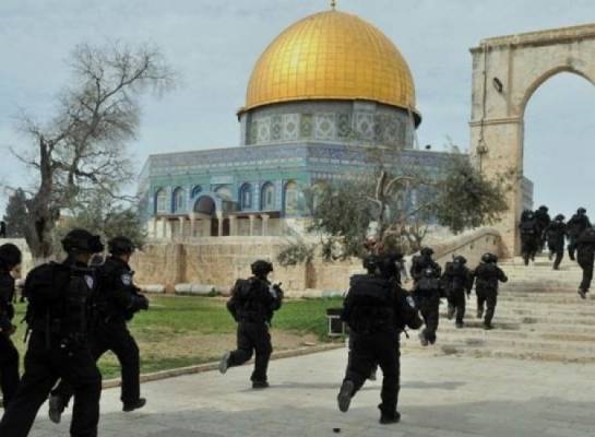 أكثر من (100) انتهاك للأقصى والإبراهيمي في شهر آذار