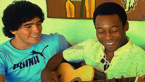 مارادونا ينشر صورة تجمعه مع بيليه عمرها 40 عاما ويرفقها برسالة مؤثرة