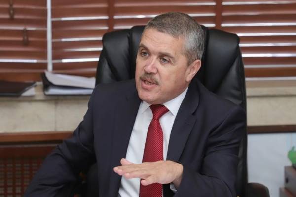 إحالة امين عام البلديات وليد العتوم الى التقاعد