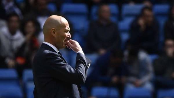 زيدان يزيد الشكوك حول رحيل كروس ونجوم آخرين عن الريال