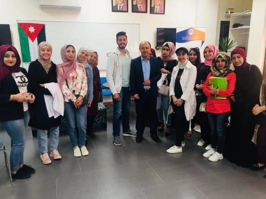 عمان العربية تعقد دورة التسويق الدوائي