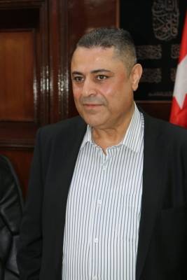 أول معارك رئيس بلدية الزرقاء عقود الألياف الضوئية ..