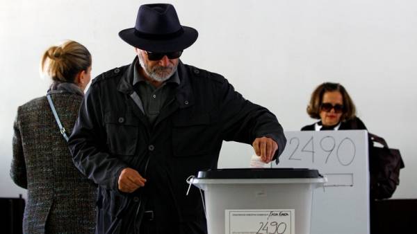 بعد تغيير اسم البلاد.. مقدونيا الشمالية تختار رئيسها