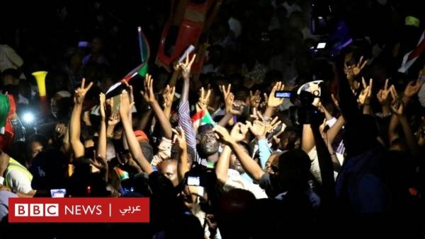 الأزمة السودانية: السعودية والإمارات تعلنان عن معونات بقيمة 3 مليارات دولار لدعم موقف السودان المالي