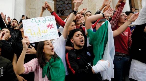 التحقيق مع (5) رجال أعمال مليارديرية مقربين من بوتفليقة في قضايا فساد ..!!