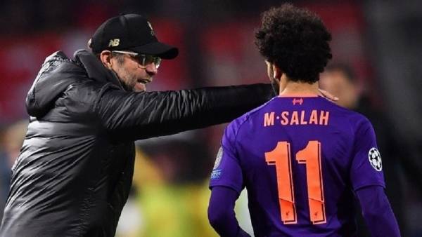 توتر العلاقة بين الفرعون صلاح ومدربه يطفو على السطح مجددا