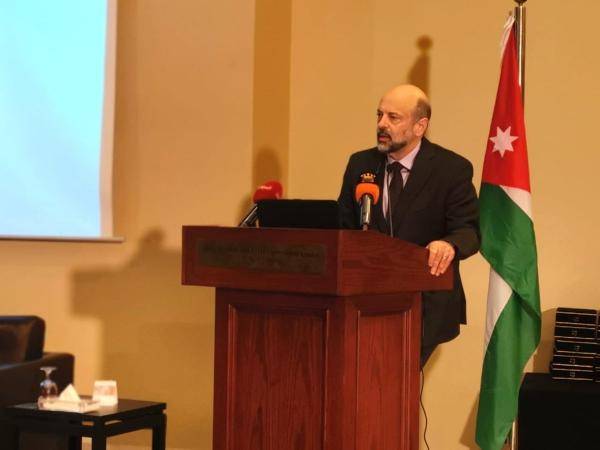 الرزاز: آن الأوان أن يرى التأمين الصحي الشامل النور