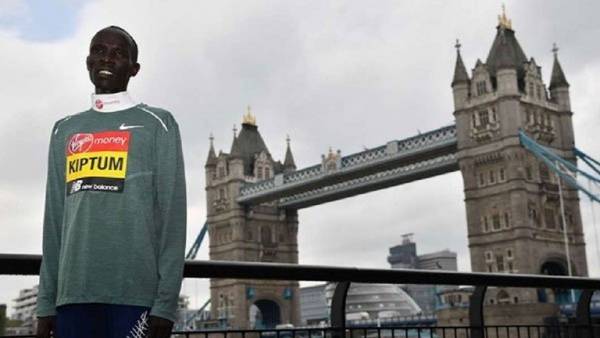 إيقاف عداء كيني حامل الرقم العالمي بسبب انتهاك جواز سفره البيولوجي