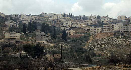 بيت إكسا الفلسطينية... سجن في الهواء الطلق