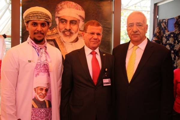  الشرق الأوسط تحتفي بالتنوع الثقافي والطلابي في يوم الجاليات