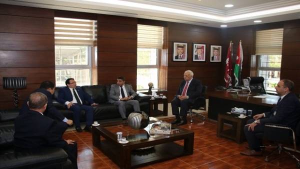 بحث سبل التعاون المشترك بين  الشرق الأوسط  وجمهورية كازاخستان في قطاع التعليم العالي