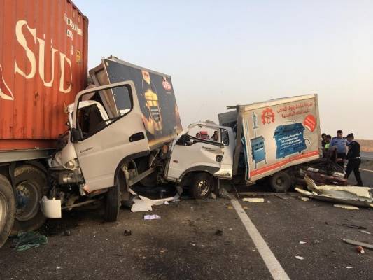 بالصور ...وفاتان وسبع اصابات في حادث تصادم مروع على الصحراوي