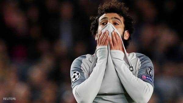 بسبب القدم اليمنى.. باب الجحيم يُفتح في وجه صلاح!!