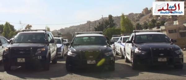 القبض على مطلوبين بعد مقاومة شديدة في معان (صور)