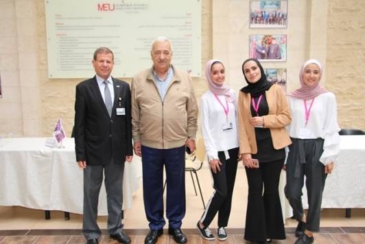 طلبة اعلام الشرق الأوسط ينفذون حملة طبية توعوية