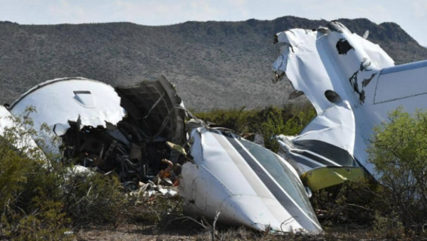 قائد الطائرة المنكوبة بالمكسيك .. علاقة مع القذافي وإل تشابو