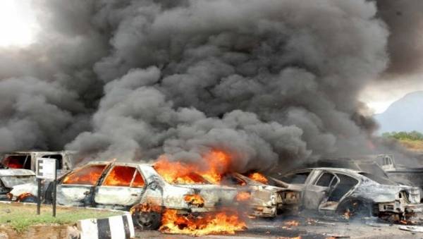 انتحاري يفجر نفسه بسوق في بغداد ويخلف عدة قتلى وجرحى