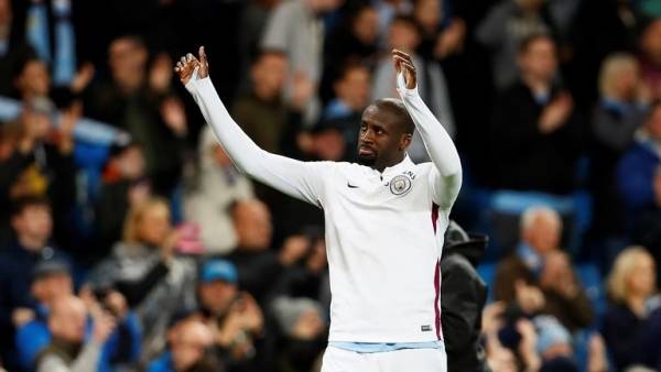 رسميا.. نجم برشلونة ومانشستر سيتي السابق يايا توريه يعلن اعتزاله كرة القدم