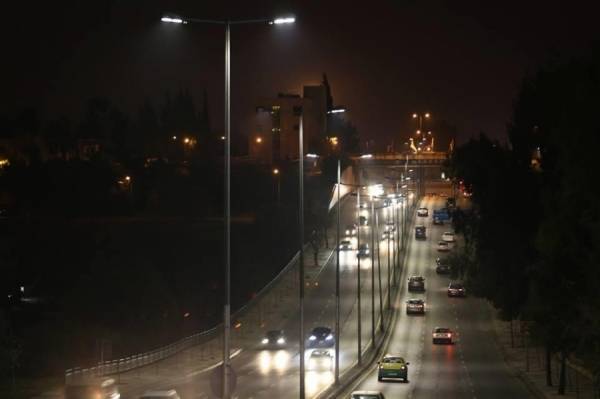 الحكومة تعتزم استبدال (305) الاف لمبة تقليدية بـلمبات توفير