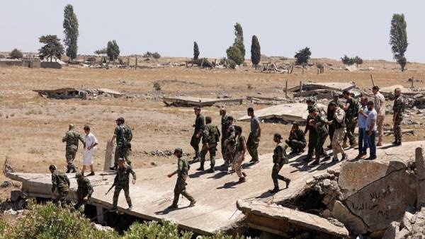 بالصور العثور على أسلحة وذخيرة وأدوية إسرائيلية الصنع في سوريا