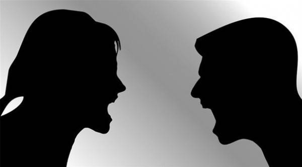 موقع يمكنك من استئجار شخص للجدال عنك!