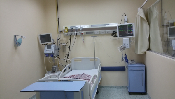 مستشفى خاص يرتكب مجزرة عمالية بحق موظفين في شهر رمضان
