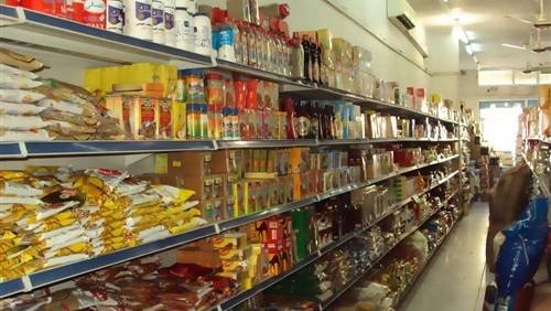 ضبط عصائر وجبنة مخالفة لشروط الصحة والسلامة العامة