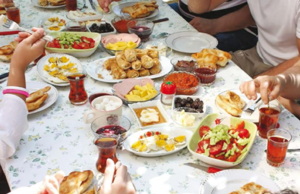 لا أعزمك ولاتعزمني .. لسان حال الاردني في رمضان .. تفاصيل