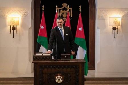 اجراءات تصحيحية لوزير العمل الجديد وسط مفاجئة من العيار الثقيل