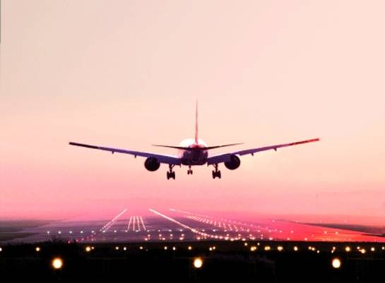 هبوط طائرة سعودية إضطرارياً ووفاة أحد أفراد طاقمها