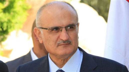 لبنان المثقل بالديون يحقق خفضاً في عجز ميزانيته لعام 2019