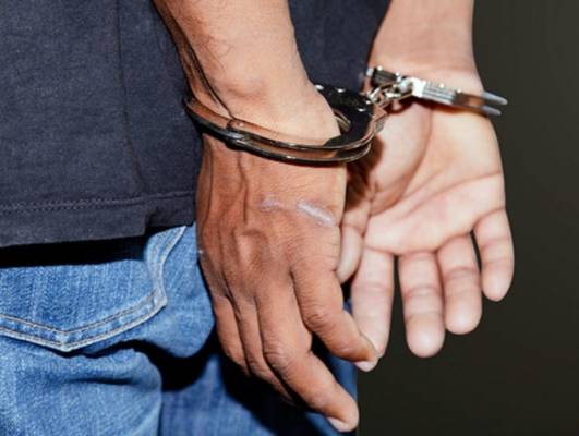 القبض على 3 اشخاص اشتركوا بجريمة قتل في الموقر