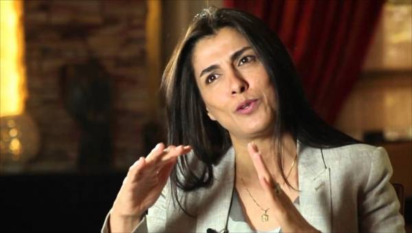 الفايز تعقد مؤتمرا صحفيا يوم غد لتقديم بيانات بالضغوطات التي تتعرض لها بغطاء مالي