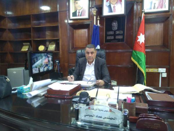 بعد تحويل  الملف الى القضاء..المومني يبدأ بنفسه ويحسم 200 دينار شهرياً من مكافاته